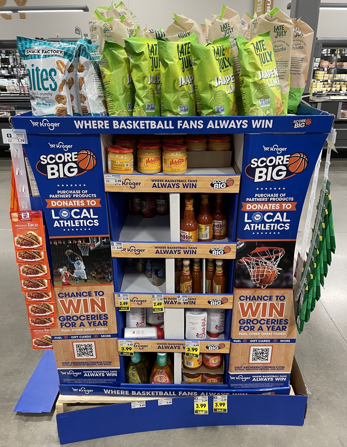 Kroger 'Score Big' Pallet Display