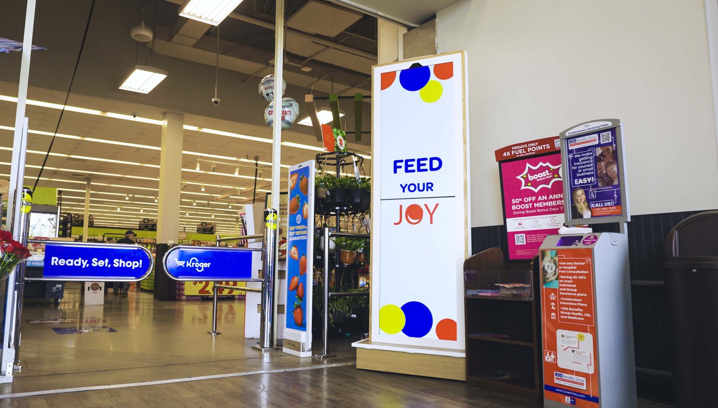 Kroger Barrows Display Digital Sign