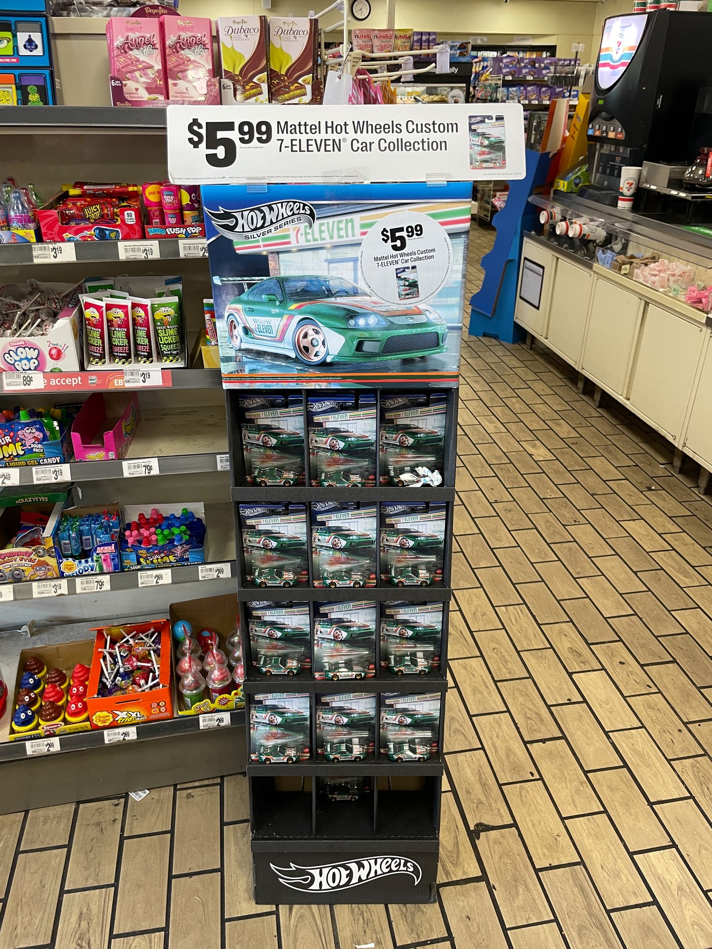 Hot Wheels floorstand