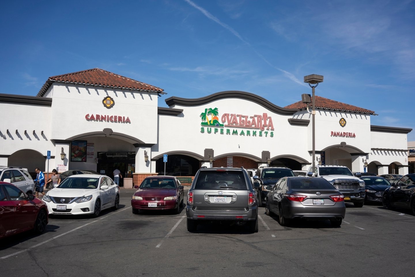 vallarta supermarkets modesto