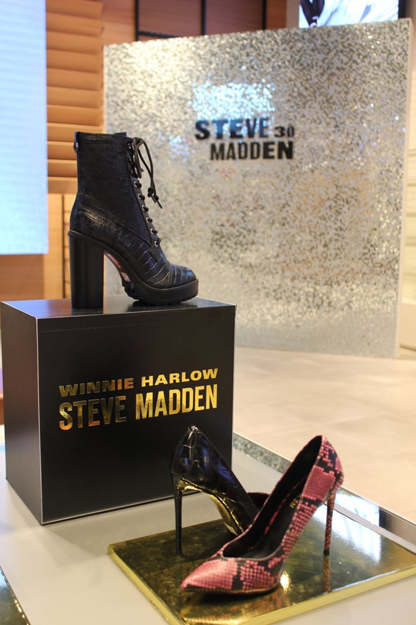 shutterstock steve madden