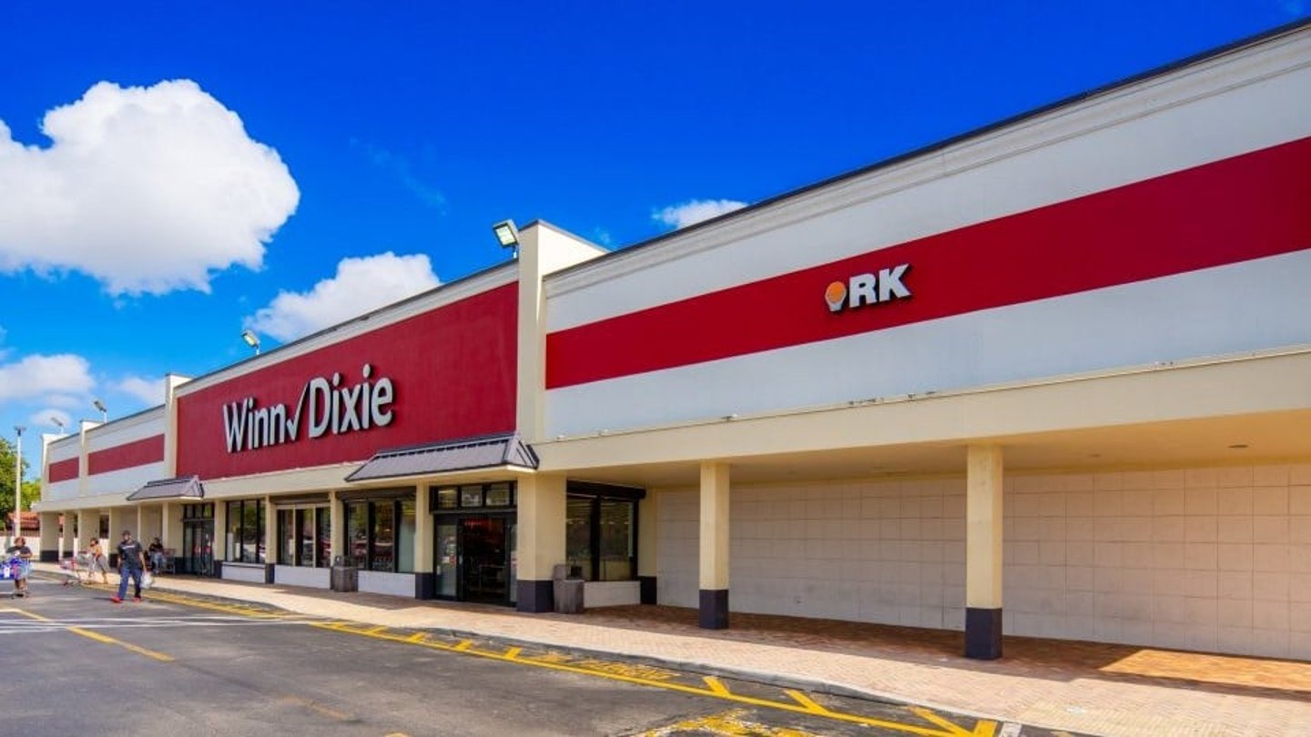 winn-dixie storefront
