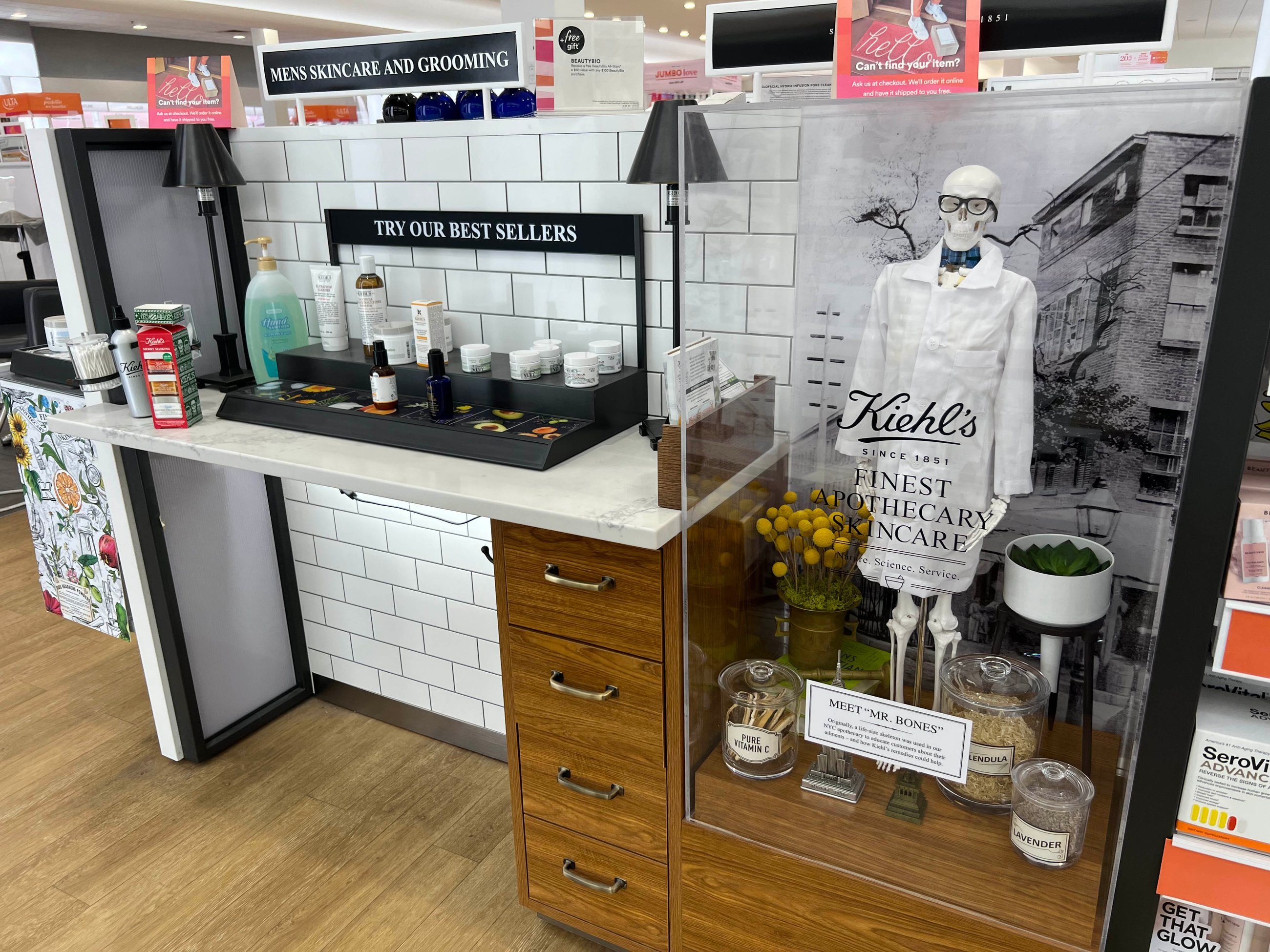 Kiehl's 'Finest Apothecary Skincare' Vendor Shop