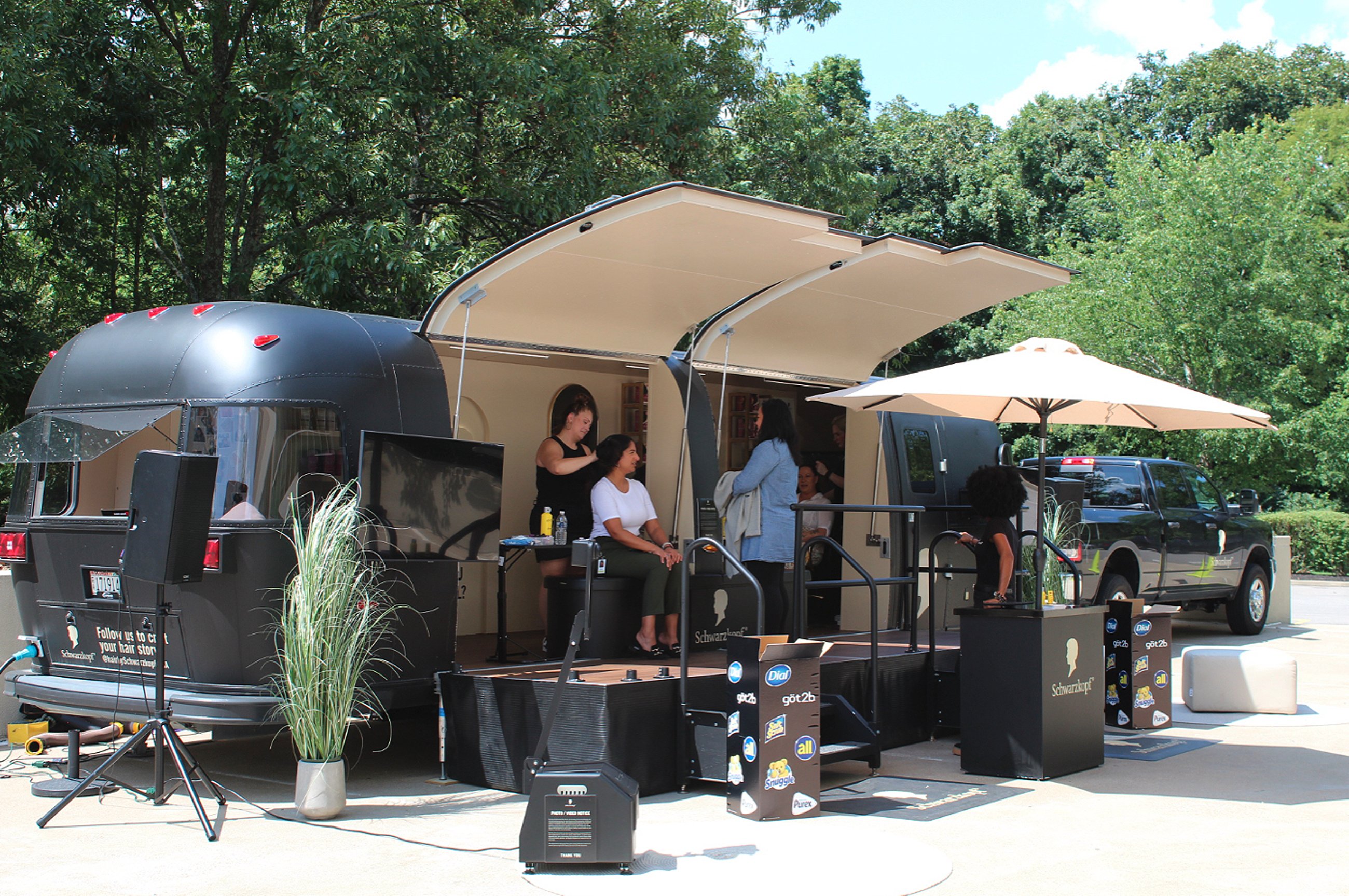 Henkel's Schwarzkopf 'Color on Tour'