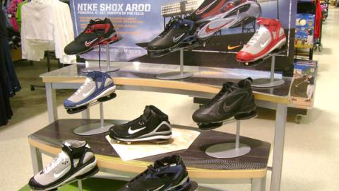 dicks nike shox