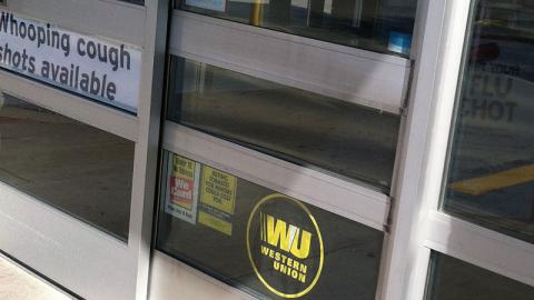 Walgreens kiosks to offer Western Union services