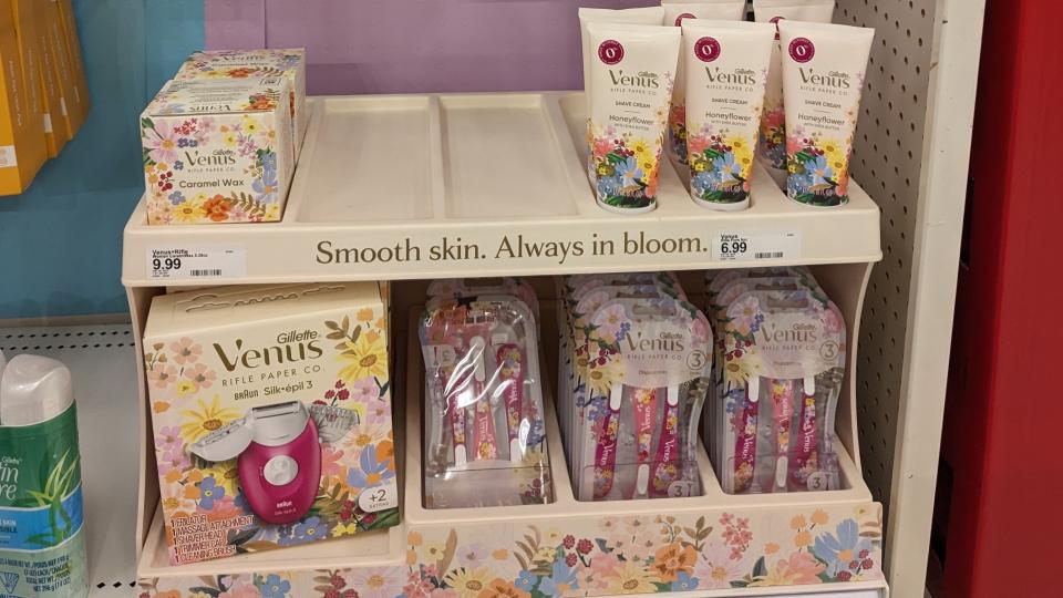 Gillette Venus Rifle Paper Co. Target 'Always in Bloom' In-Line Display