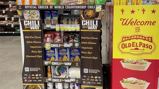 Kroger 'Chili Your Way' Pallet Display