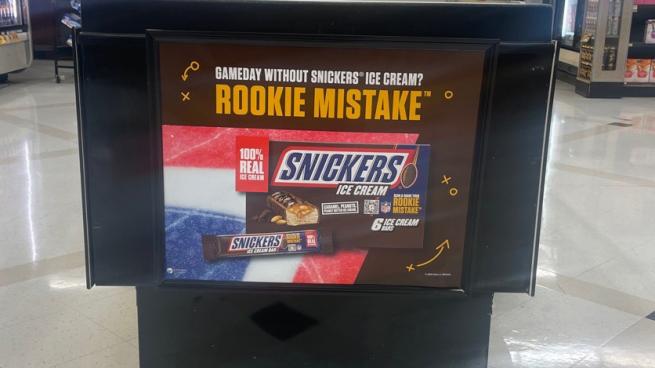 Snickers sign